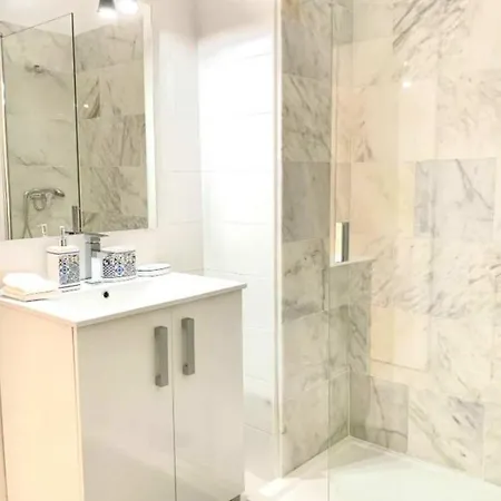 Nice With Two Bedroom Santa Cruz de Tenerife